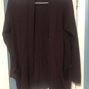 Women’s Loft cardigan with front pockets